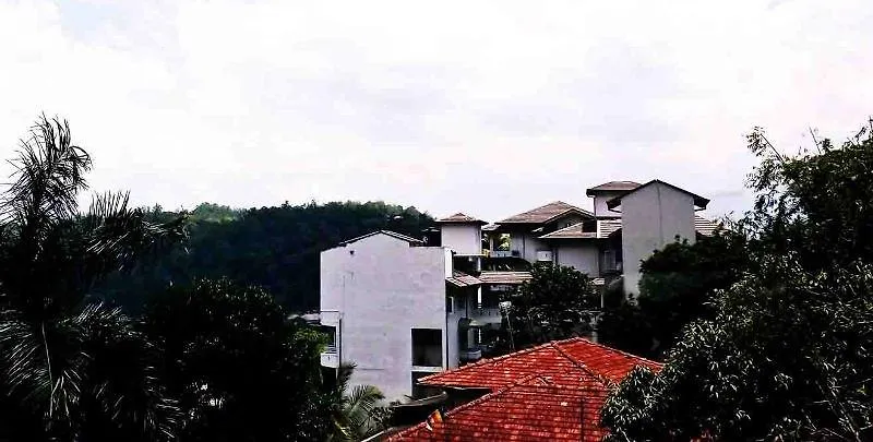 Kandy Forest Villa Hotel